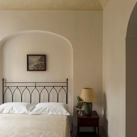 Torre Perrotti - Le Suite Santa Maria di Castellabate Esterno foto